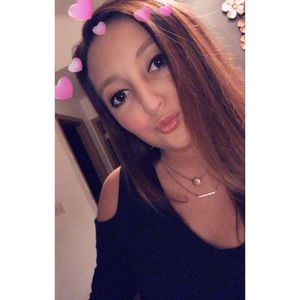 Meet your Posher, Marissa